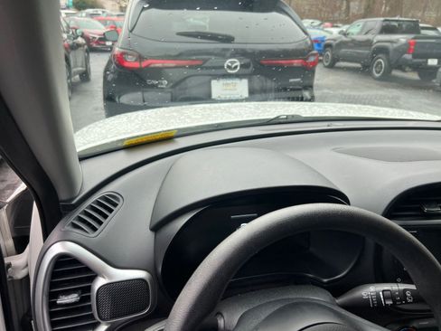 Used 2025 Kia Soul LX w/ Option Group 015 image 28