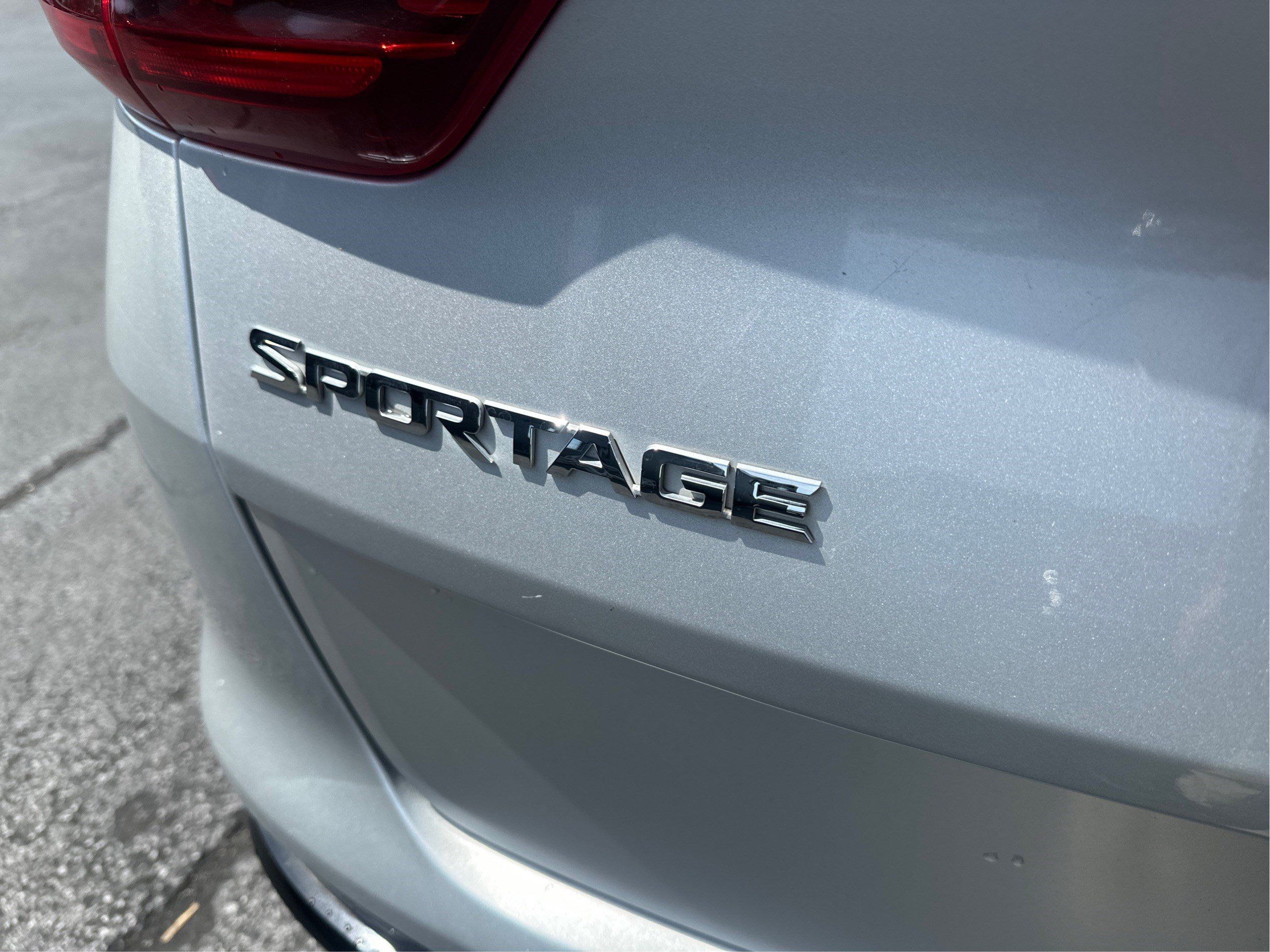 Used 2022 Kia Sportage EX AWD/4WD image 27