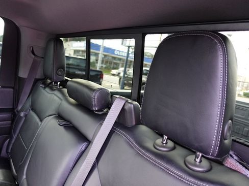Used 2024 Chevrolet Silverado 2500 LT w/ Midnight Edition AWD/4WD image 25