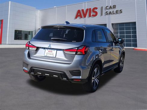 Used 2025 Mitsubishi Outlander Sport SE image 6