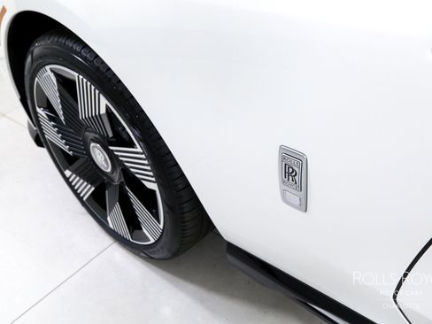 New 2025 Rolls-Royce Spectre w/ Spectre Enhancement Package AWD/4WD image 37