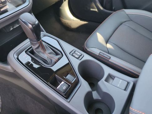 Used 2025 Subaru Crosstrek 2.5i Limited image 32