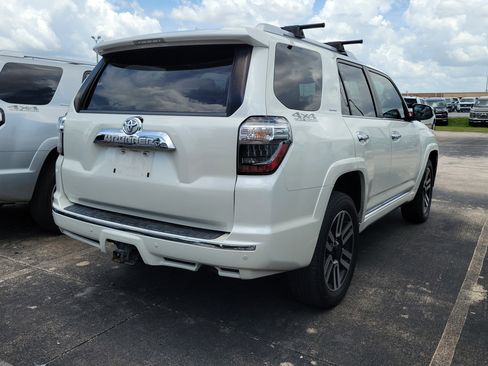 Used 2015 Toyota 4Runner Limited AWD/4WD image 5
