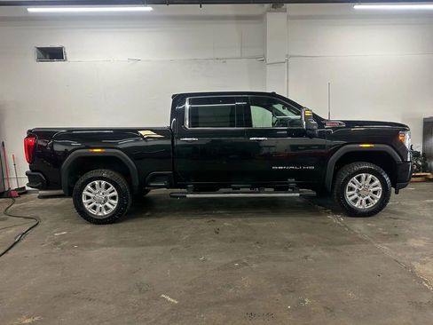 Used 2021 GMC Sierra 3500 Denali w/ Denali Ultimate Package image 5