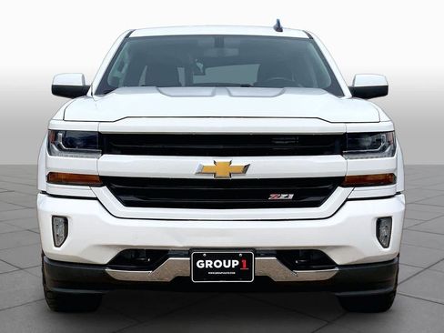 Used 2018 Chevrolet Silverado 1500 LT w/ Texas Edition AWD/4WD image 4