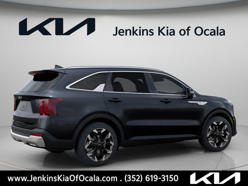 New 2026 Kia Sorento EX FWD image 3