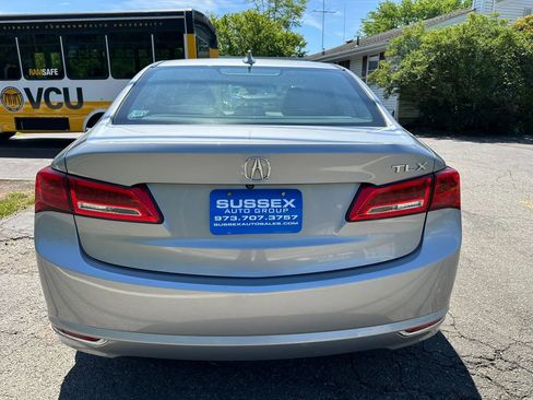 Used 2018 Acura TLX w/ Technology Package FWD image 5