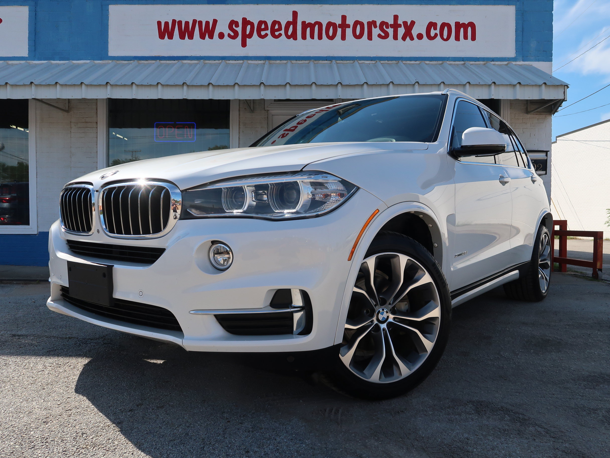 Used 2017 BMW X5 sDrive35i RWD image 1