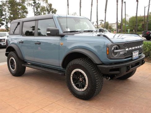 Certified 2023 Ford Bronco Badlands w/ Sasquatch Package AWD/4WD image 6