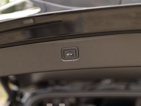 Used 2021 Chevrolet Blazer RS FWD image 28