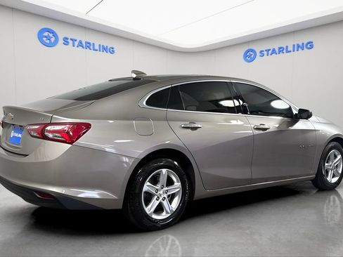 Used 2022 Chevrolet Malibu LT FWD image 9