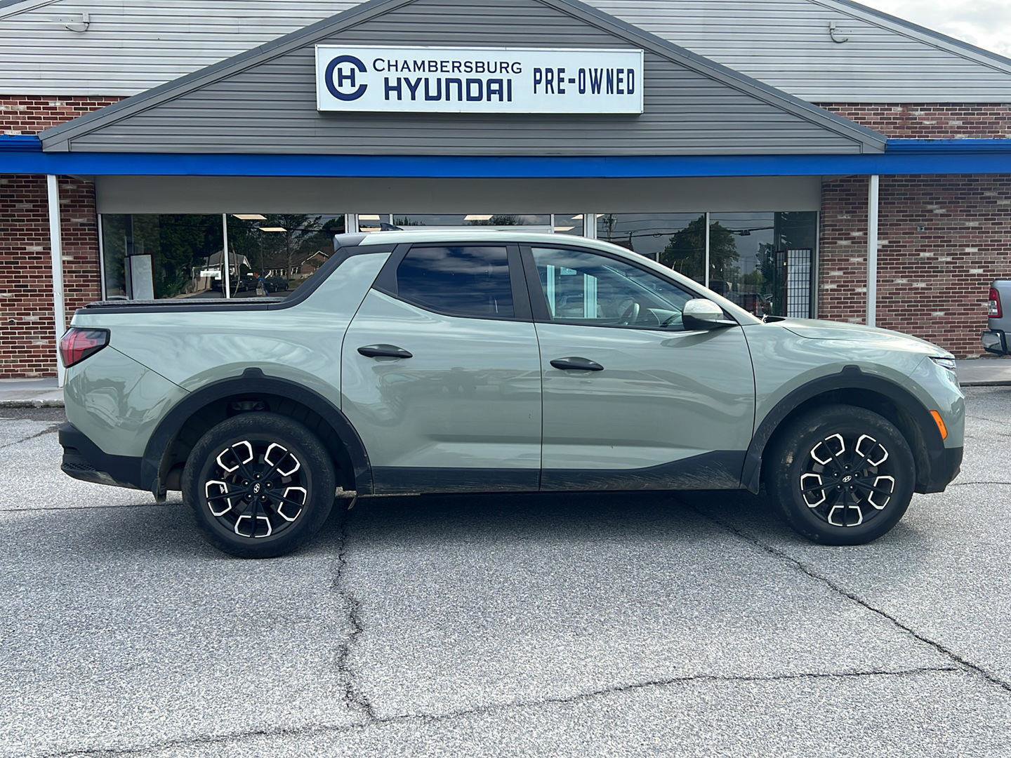 Used 2023 Hyundai Santa Cruz SE AWD/4WD image 6