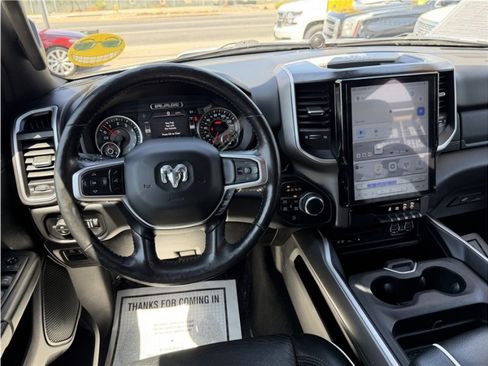 Used 2019 RAM 1500 Big Horn AWD/4WD image 32