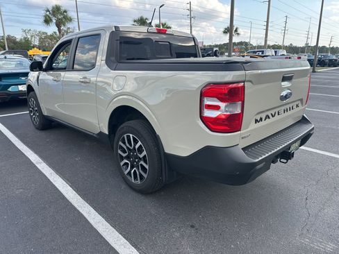 Used 2024 Ford Maverick Lariat image 3