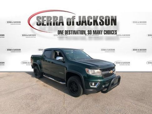 Used 2015 Chevrolet Colorado Z71 AWD/4WD image 2