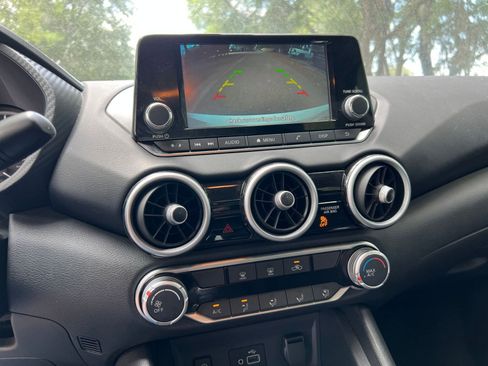 Used 2025 Nissan Sentra S image 17