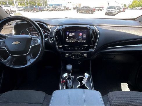 Used 2022 Chevrolet Traverse LT FWD image 5