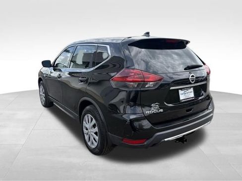 Used 2019 Nissan Rogue S FWD image 11