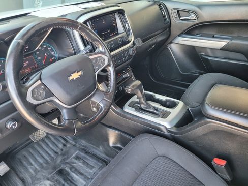 Used 2020 Chevrolet Colorado LT w/ Safety Package image 14