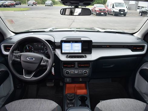 Used 2022 Ford Maverick XLT FWD image 3
