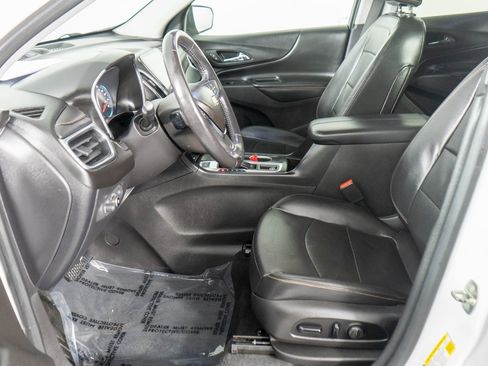 Used 2018 Chevrolet Equinox Premier image 10