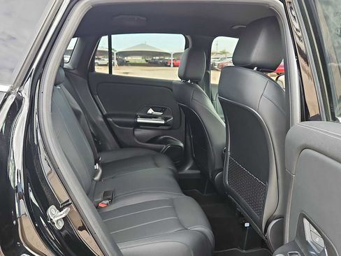 Used 2025 Mercedes-Benz GLA 250 image 17