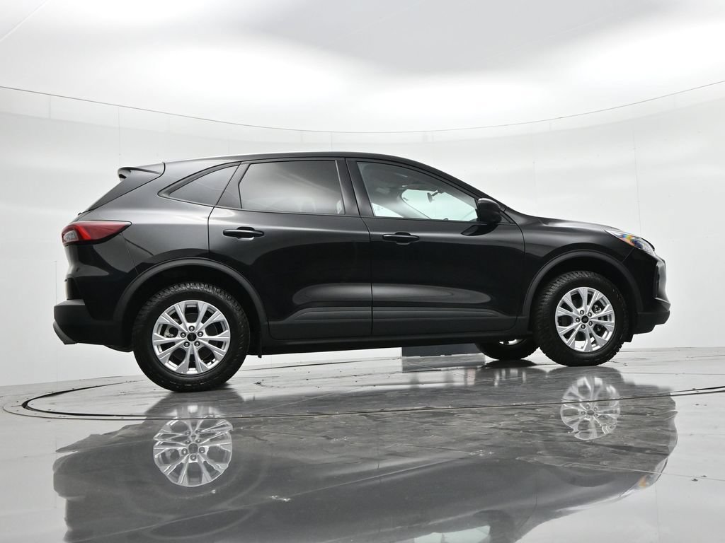 Used 2025 Ford Escape Active w/ Cold Weather Package AWD/4WD image 22