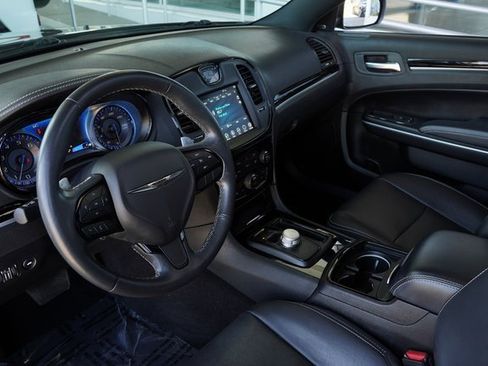 Used 2022 Chrysler 300 S w/ Comfort Group image 2