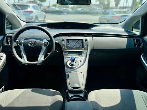 Used 2010 Toyota Prius Three image 13