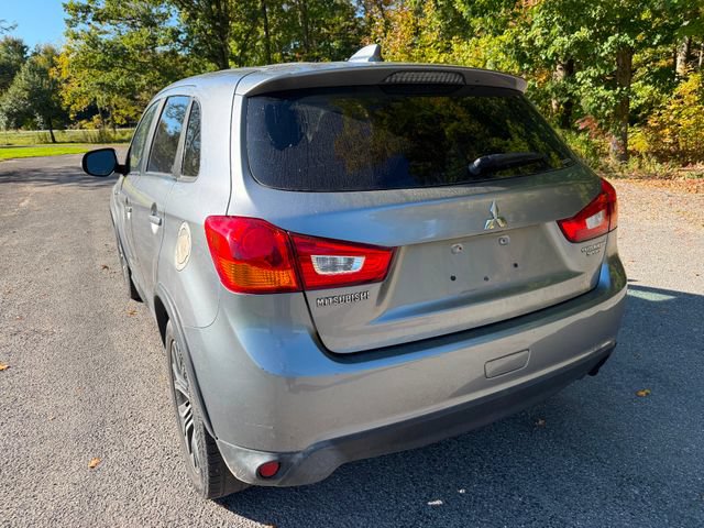 Used 2017 Mitsubishi Outlander Sport ES AWD/4WD image 3
