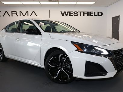 Used 2023 Nissan Altima 2.5 SR