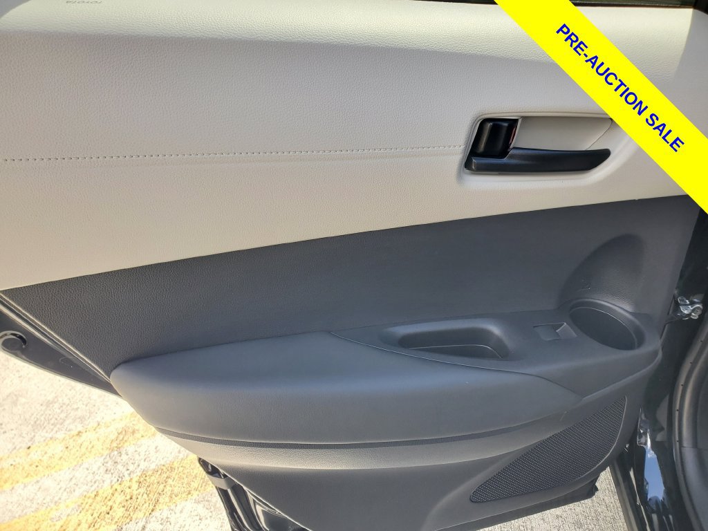 Used 2026 Toyota Corolla Cross LE FWD image 13