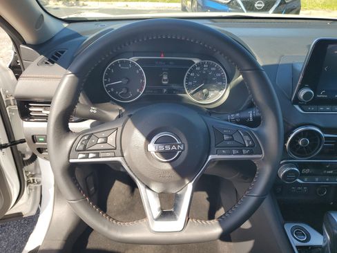 Certified 2024 Nissan Sentra SR image 15