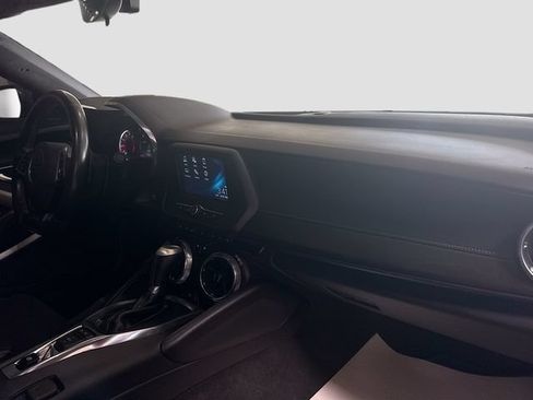 Used 2017 Chevrolet Camaro LT RWD image 26
