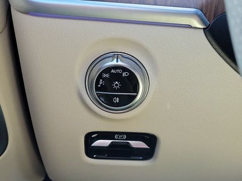 Used 2024 Mercedes-Benz CLE 300 4MATIC Coupe image 18