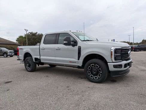 New 2026 Ford F250 Platinum AWD/4WD image 2