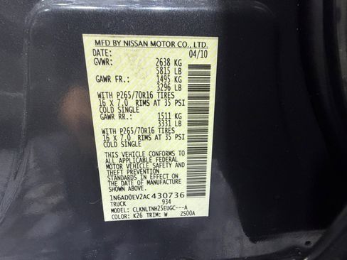 Used 2010 Nissan Frontier SE image 25