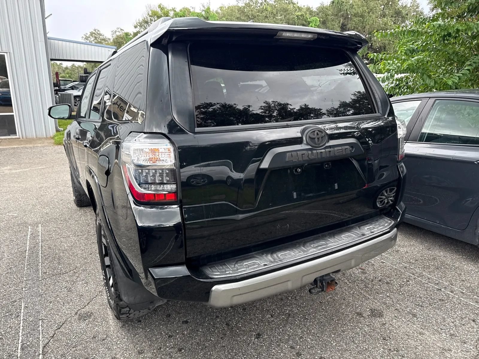 Used 2020 Toyota 4Runner TRD Off-Road AWD/4WD image 10