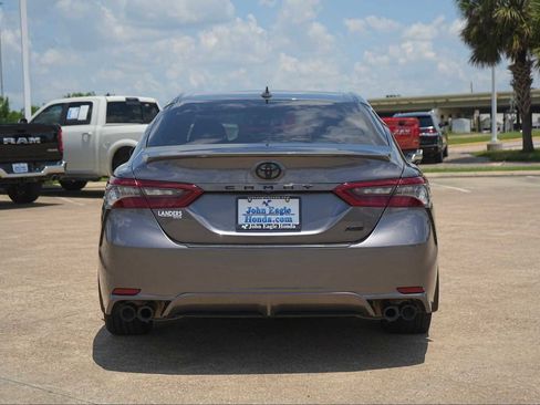 Used 2024 Toyota Camry XSE FWD image 5