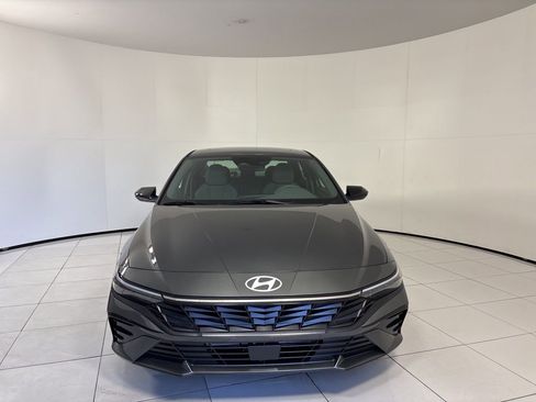 New 2026 Hyundai Elantra SEL Sport image 8