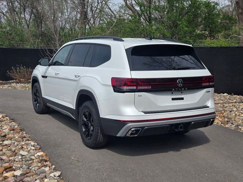 New 2026 Volkswagen Atlas Peak Edition AWD/4WD image 3