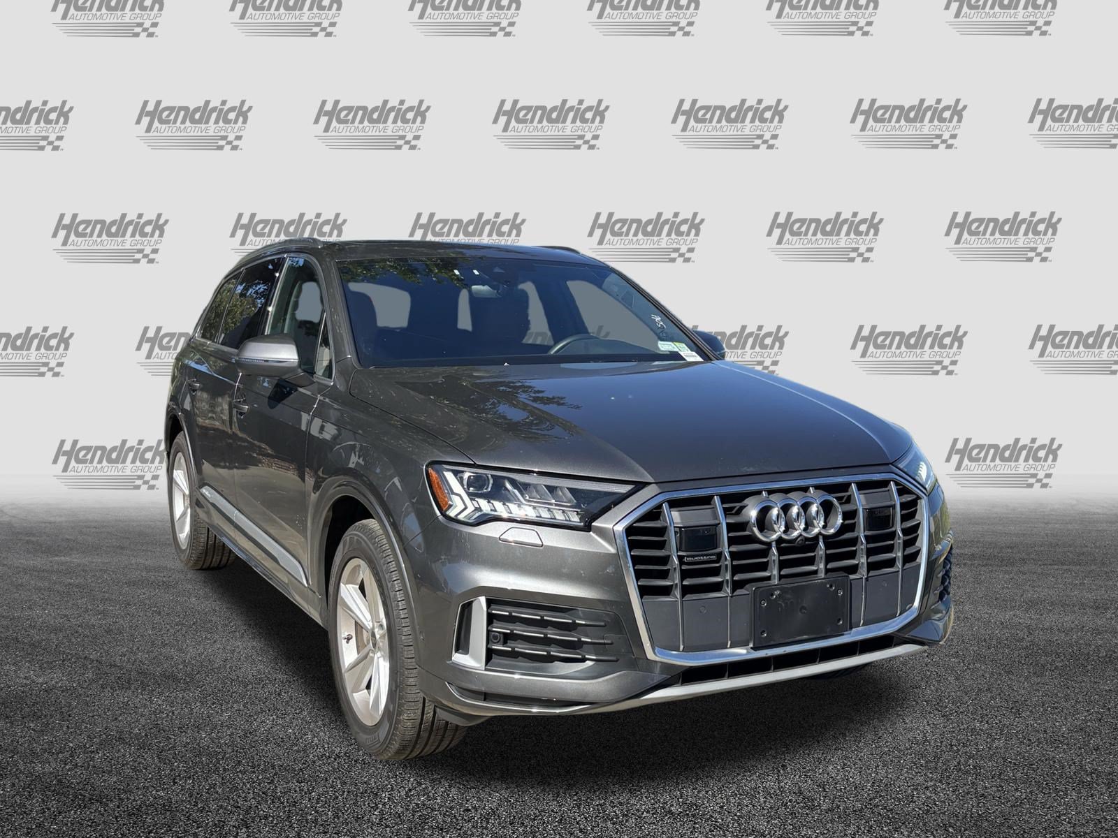 Used 2023 Audi Q7 2.0T Premium Plus w/ Premium Plus Package AWD/4WD image 2