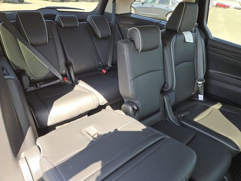 New 2026 Honda Odyssey Touring image 25