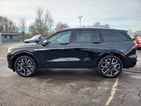 New 2026 Lincoln Nautilus Reserve image 7