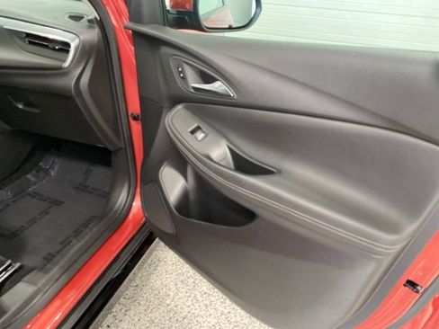 Used 2024 Buick Encore GX Sport Touring image 12