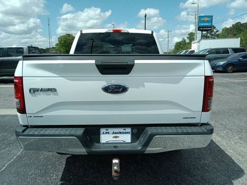 Used 2015 Ford F150 XLT image 8