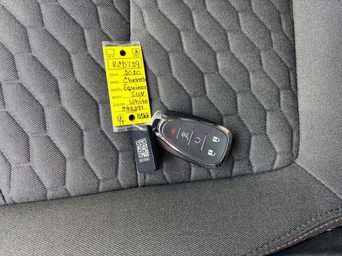 Used 2020 Chevrolet Equinox LT FWD image 31