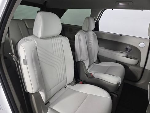 Used 2026 Hyundai Palisade SEL FWD image 18