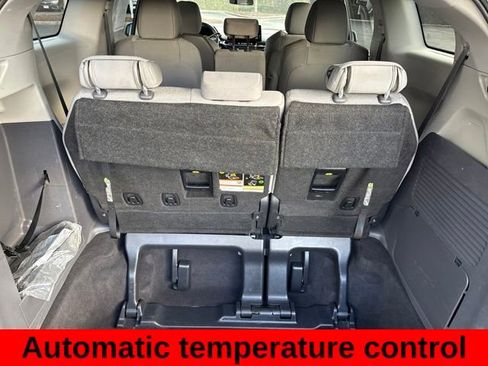 Used 2023 Toyota Sienna LE image 18