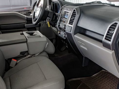 Used 2016 Ford F150 XLT RWD image 12